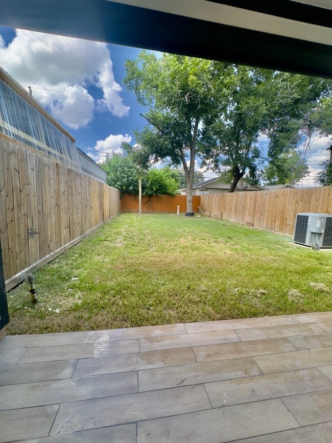 Photo - 10232 Porto Rico Rd