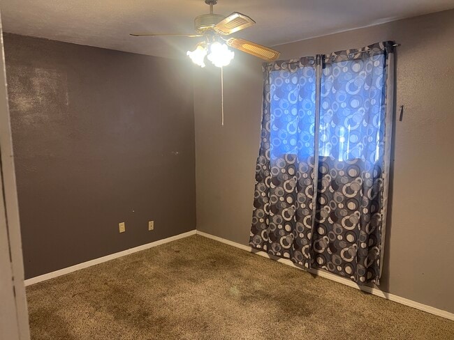 Photo - 1312 Douglas Dr