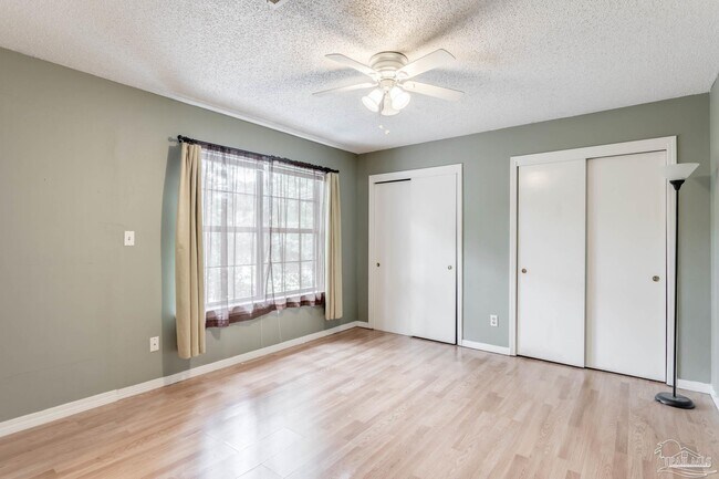Photo - 6910 Heather Oaks Dr