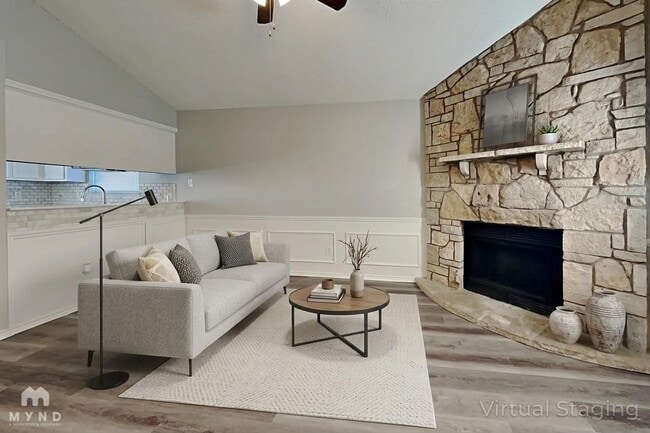 Photo - 4628 Feathercrest Dr