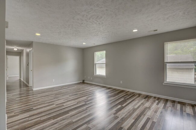 Photo - 4489 Ammon Ave