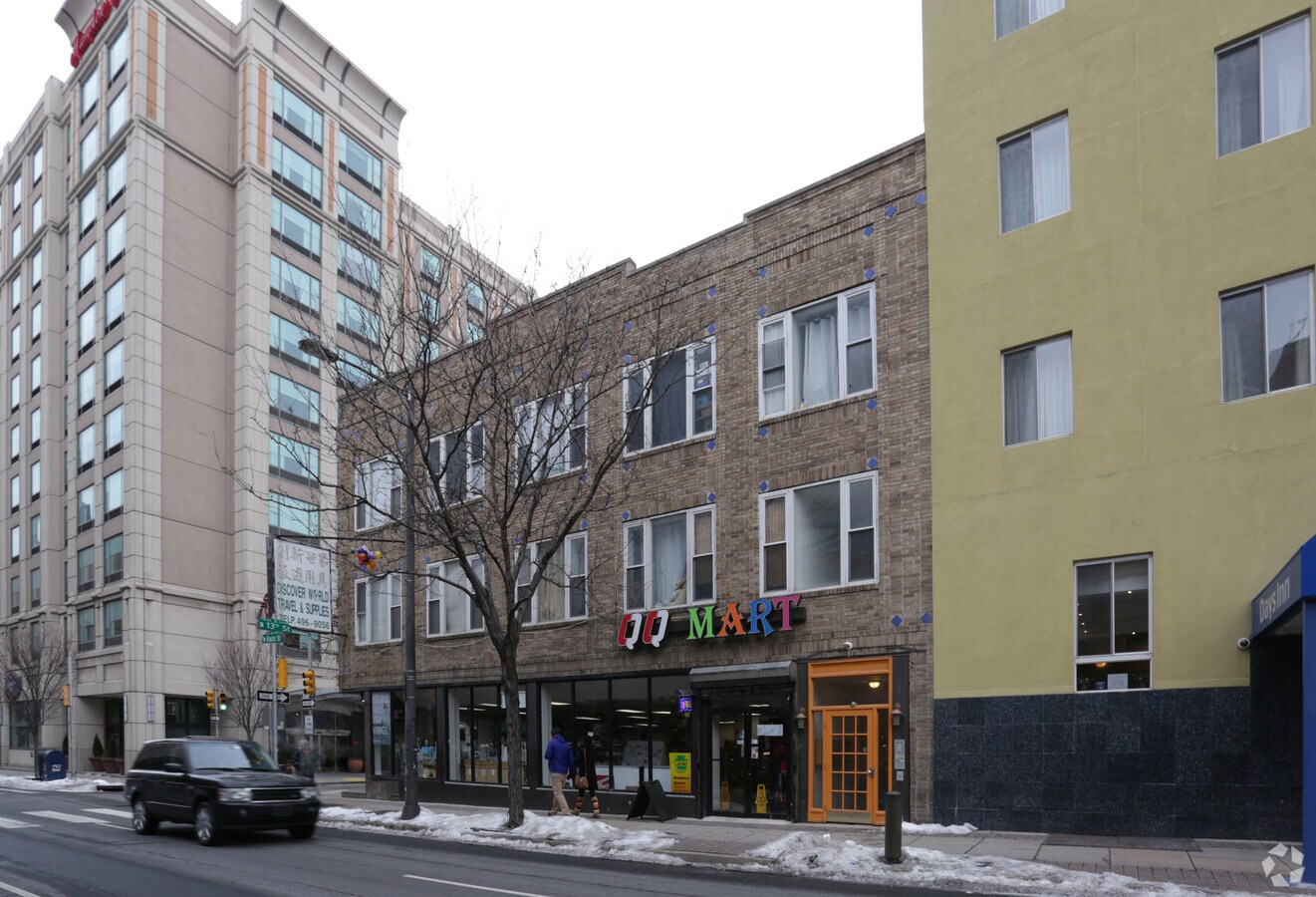 Photo - 1231-1235 Race St