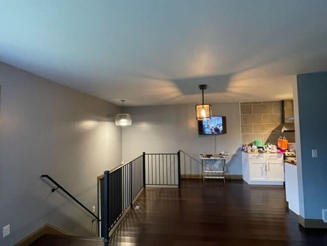 Photo - Spacious Townhome 2Bed/1Bath- Available July 1