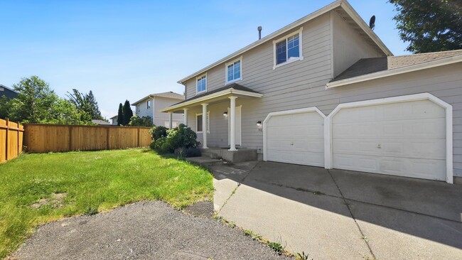 Photo - Cozy Lake Stevens Home with Den and Two-Car Garage