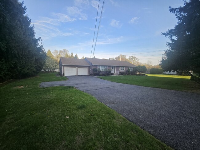 VISTA FRONTAL - 297 Airmont Ave