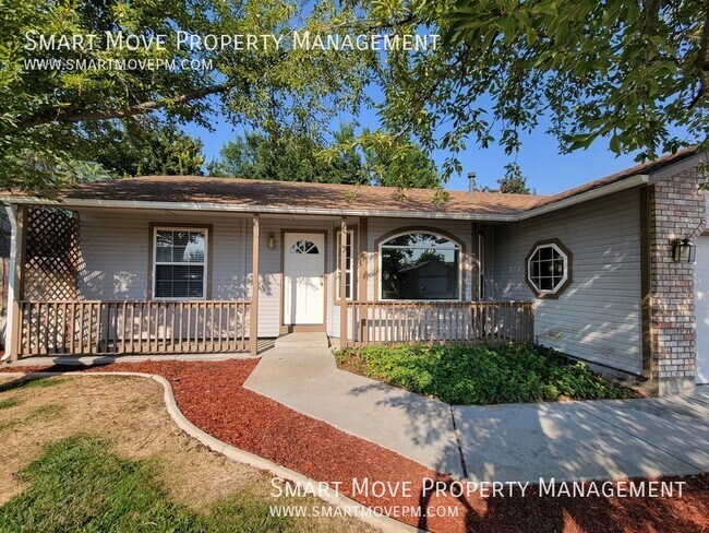 Photo - 2557 N Laughridge Ave House