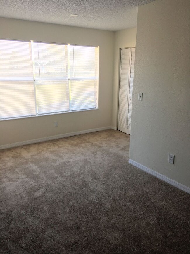 Photo - V1113 Unidad V1113