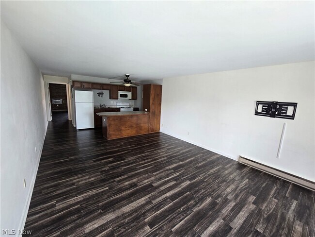 Photo - 2331 E Market St