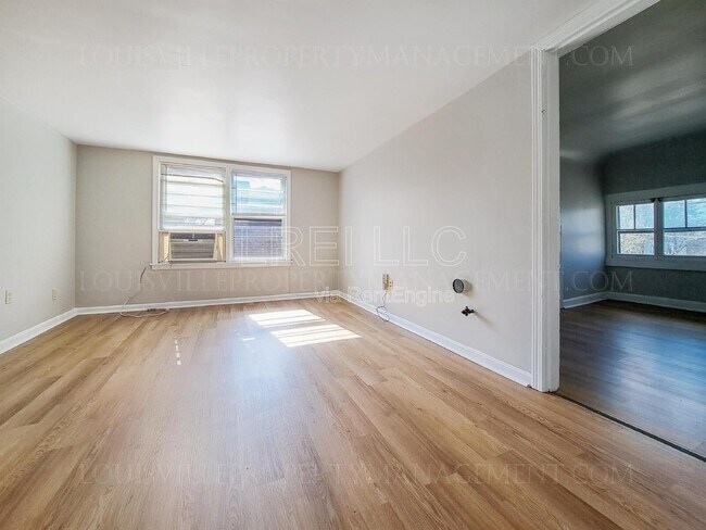 Photo - 1035 Baxter Ave Unit 3
