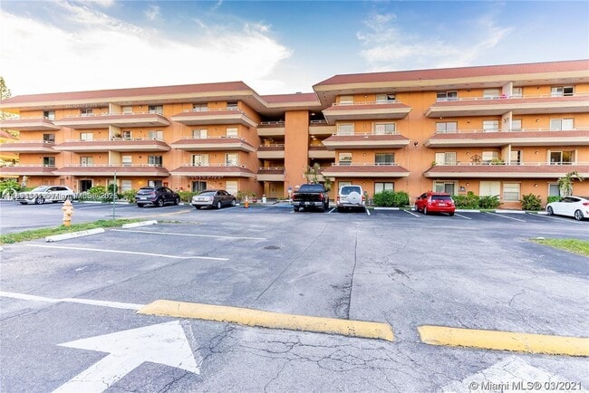 Photo - 17530 NW 68th Ave Unit C2011