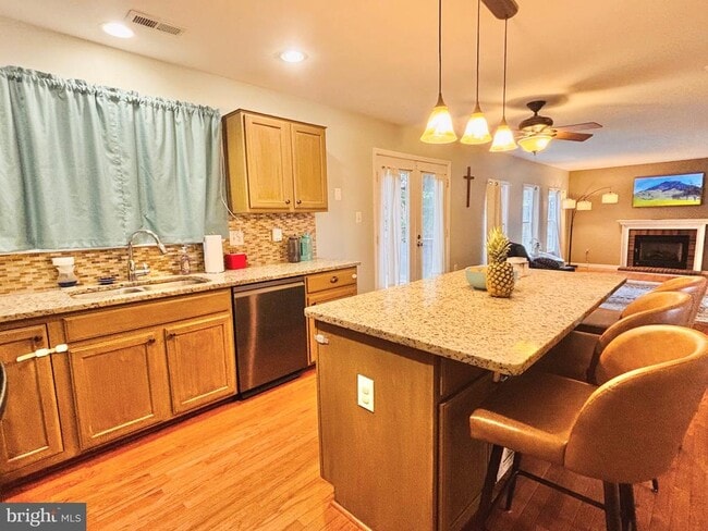 Photo - 6 Forest Vista Ln