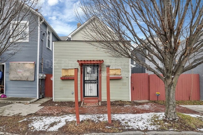 Building Photo - 556 E Whittier St