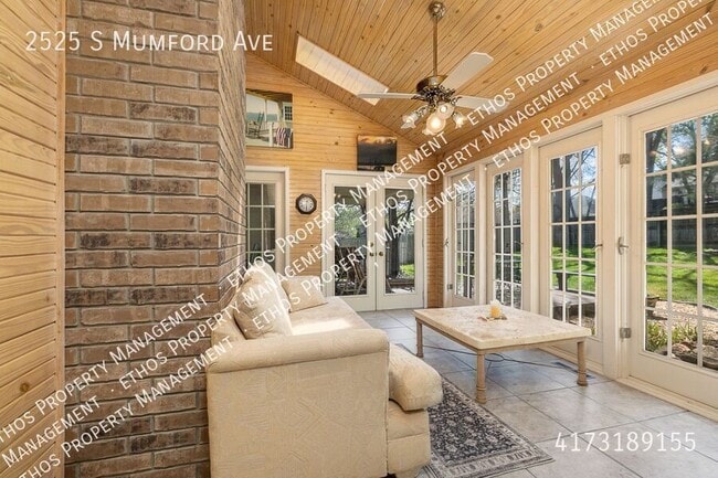 Photo - 2525 S Mumford Ave