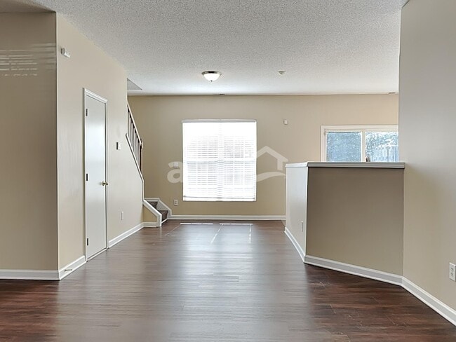 Photo - 136 N Honey Springs Ave