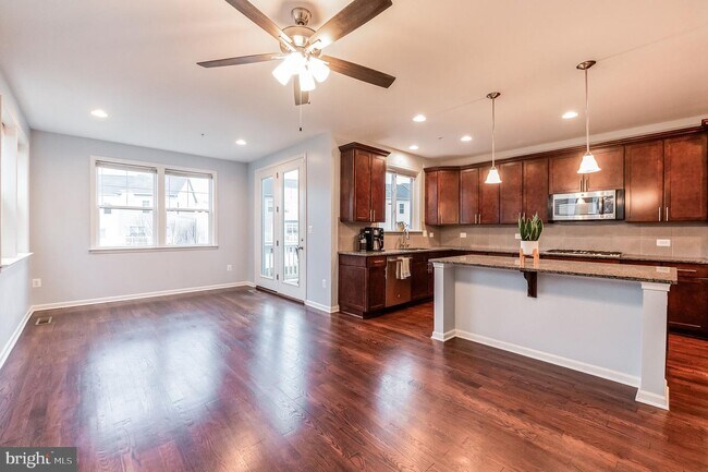 Photo - 7520 Calais Way