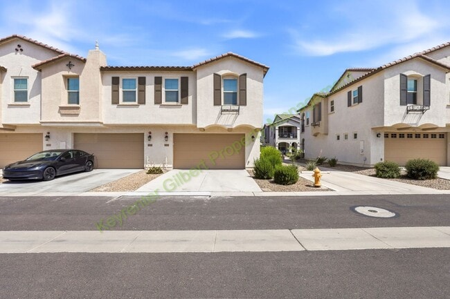 Photo - Fully-Furnished End Unit Gilbert Home in Warner Meadow Community