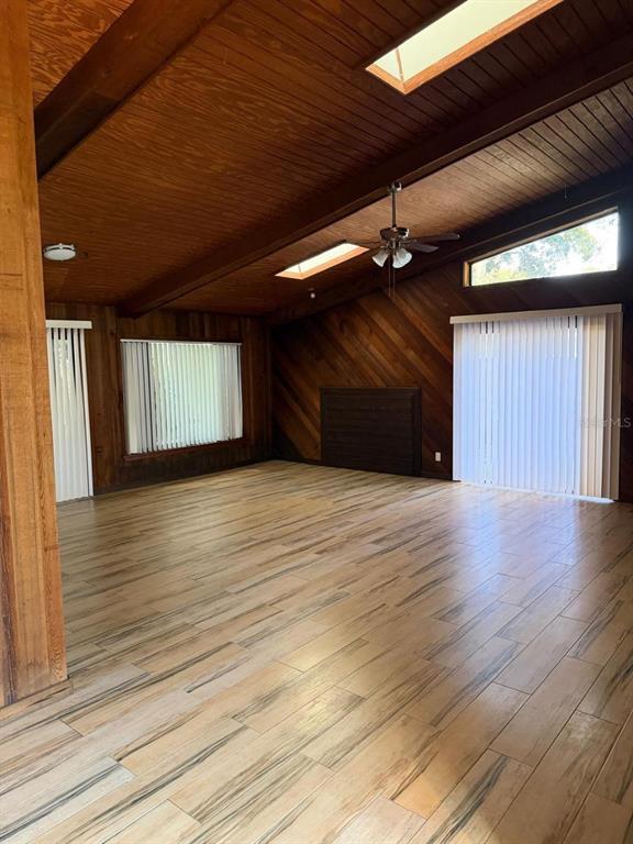 Photo - 933 Woodland Dr