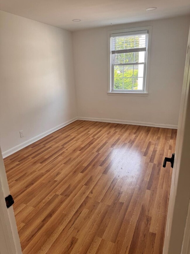 Photo - 2337 Haverford Rd
