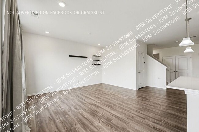 Photo - 8727 Pioneer St