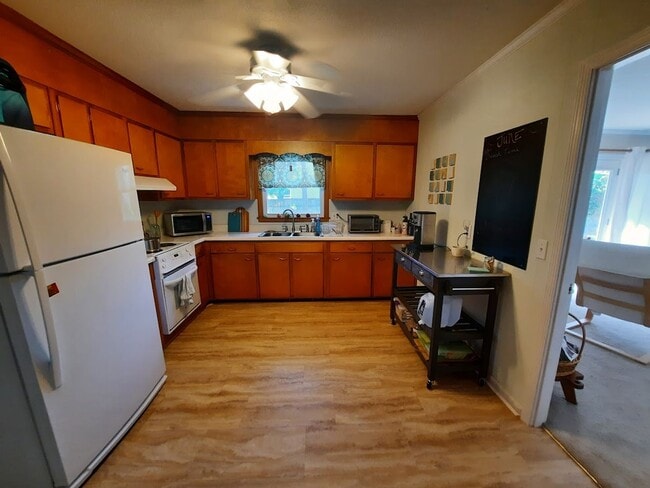 Photo - Coming Soon! Near Mayfair, Wrightsville Beach, SHORT TERM LEASE TO SUMMER. FURNISHED