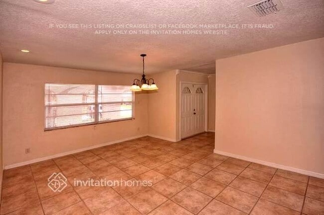 Photo - 520 Mahogany Dr