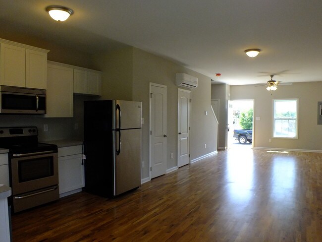 Photo - Tabler Station