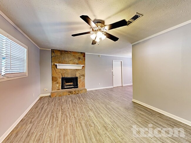 Photo - 68 Belmont Ln