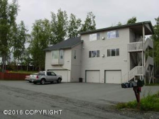 Building Photo - ZL75t890 Unit B Rental