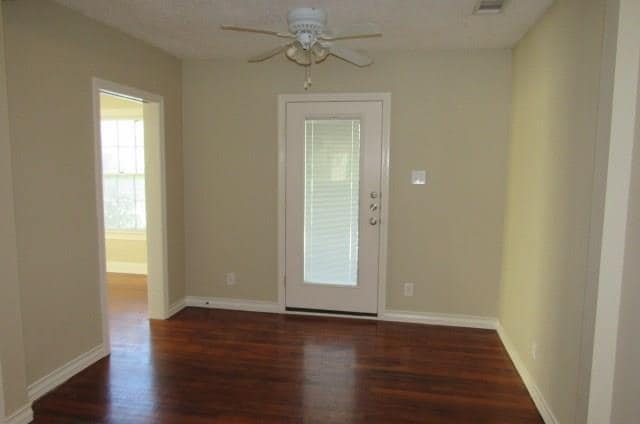 Photo - 3511 Windsor Rd