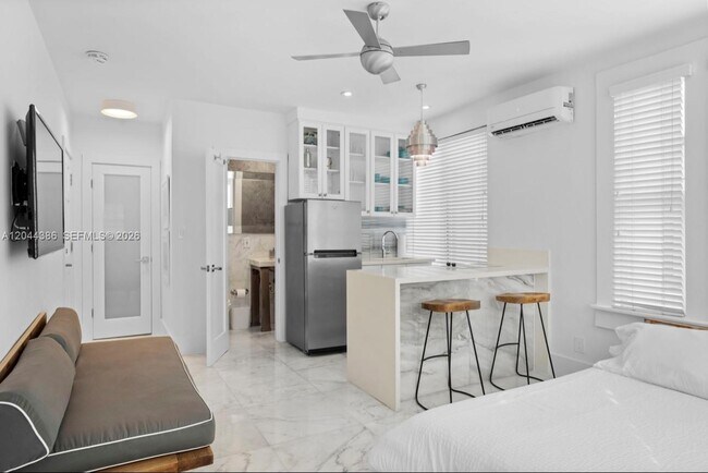 Photo - 739 2nd St Unit 6