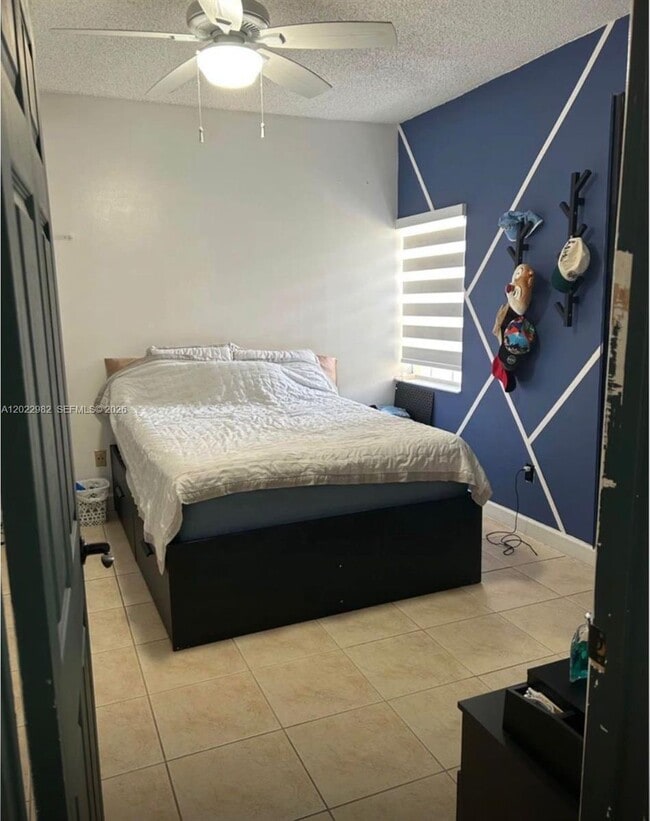 Photo - 18308 NW 68th Ave Unidad B