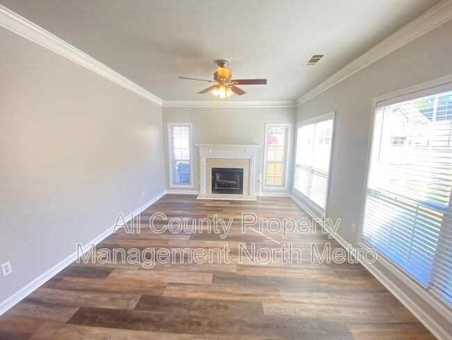 Photo - 1610 Elgaen Pl Dr