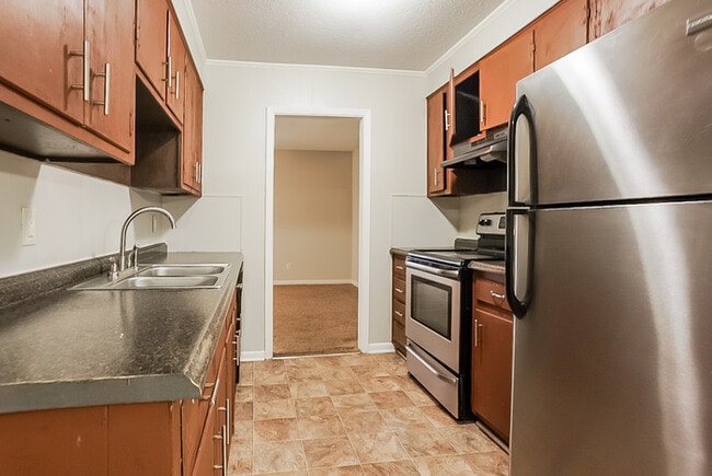 Photo - 610 Edisto Dr