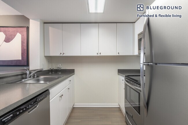 Photo - 2 Townsend St Unit FL4-ID232