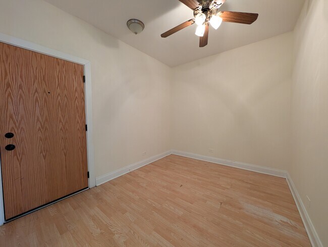 Photo - 4848 N Damen Ave Unidad 4851-203