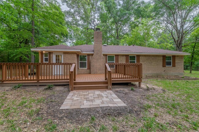 Building Photo - 14701 Cedar Ln Loop