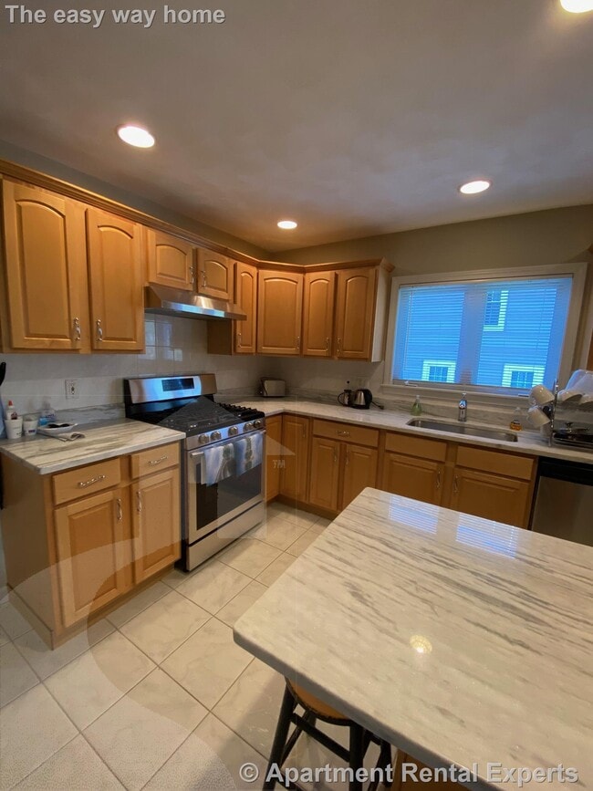 Building Photo - 55 Farragut Ave