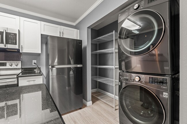 Photo - Ihona Townhome 1BR, 1BA, 1PKG, AC, W/D
