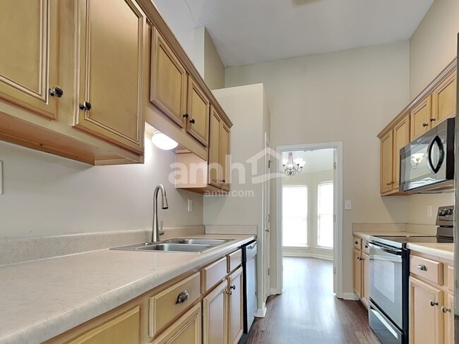 Photo - 1146 Red Fern Cir E