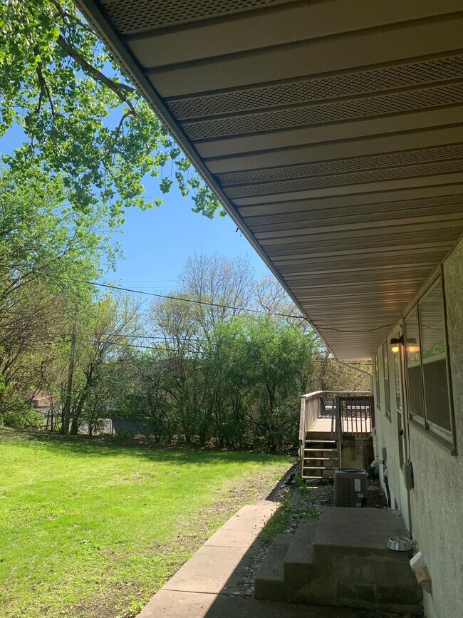 Photo - 2237 Hampshire Ave S Unit 2