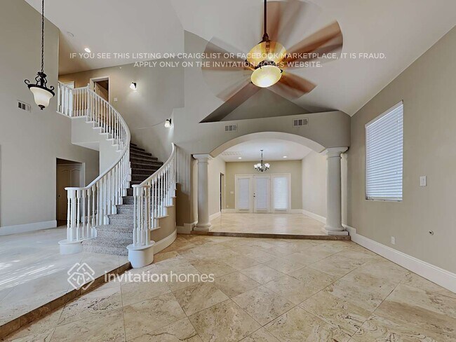Photo - 8460 Del Vista Ct