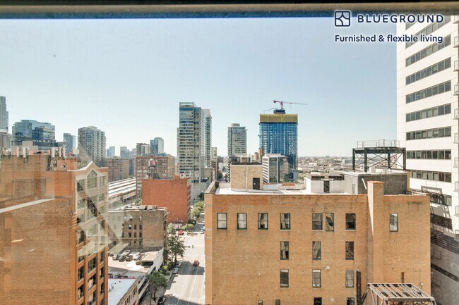 Photo - 330 S Wells St Unidad FL14-ID201