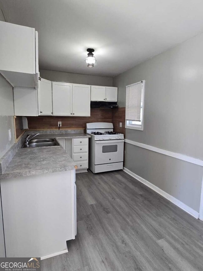 Photo - 468 Morrow Rd