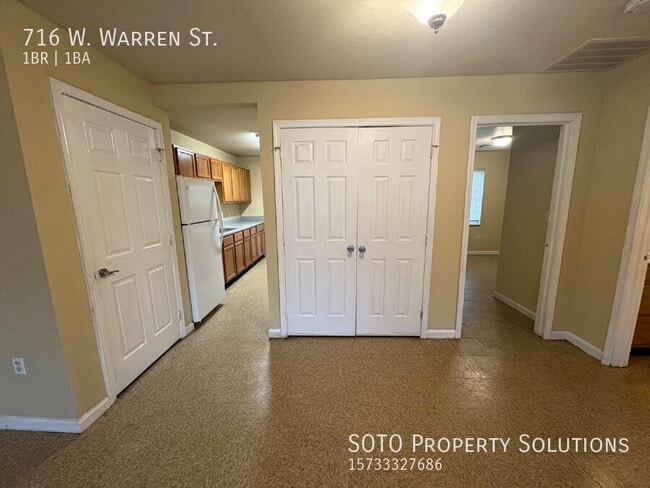 Photo - 716 Warren St