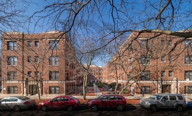 2907 N Mildred