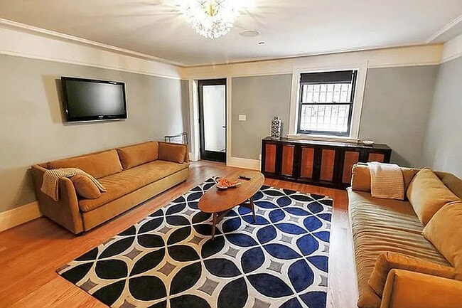 Photo - West 138th Street