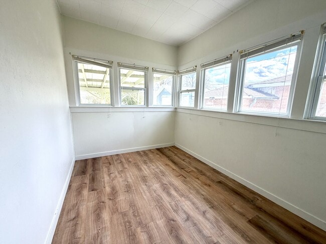 Photo - 1741 Yale Ave