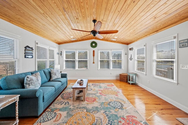 Photo - 124 Clack Cir Unit SI ID1594704P