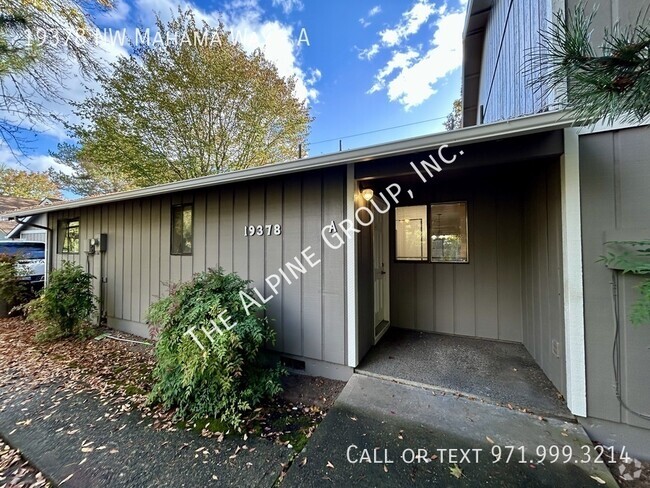 Building Photo - Townhome in Rock Creek!