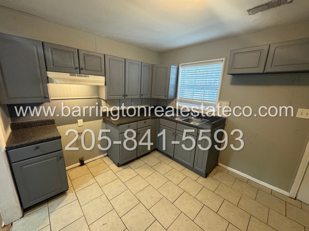 Photo - Birmingham/ Midfield